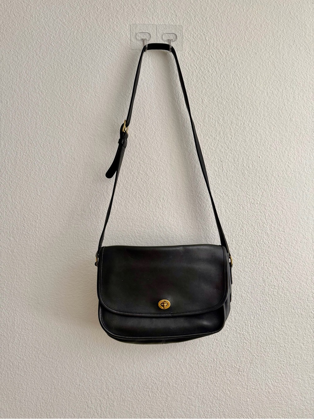 Vintage Coach Black Leather Crossbody Shoulder Bag K5M-9790 Made in USA